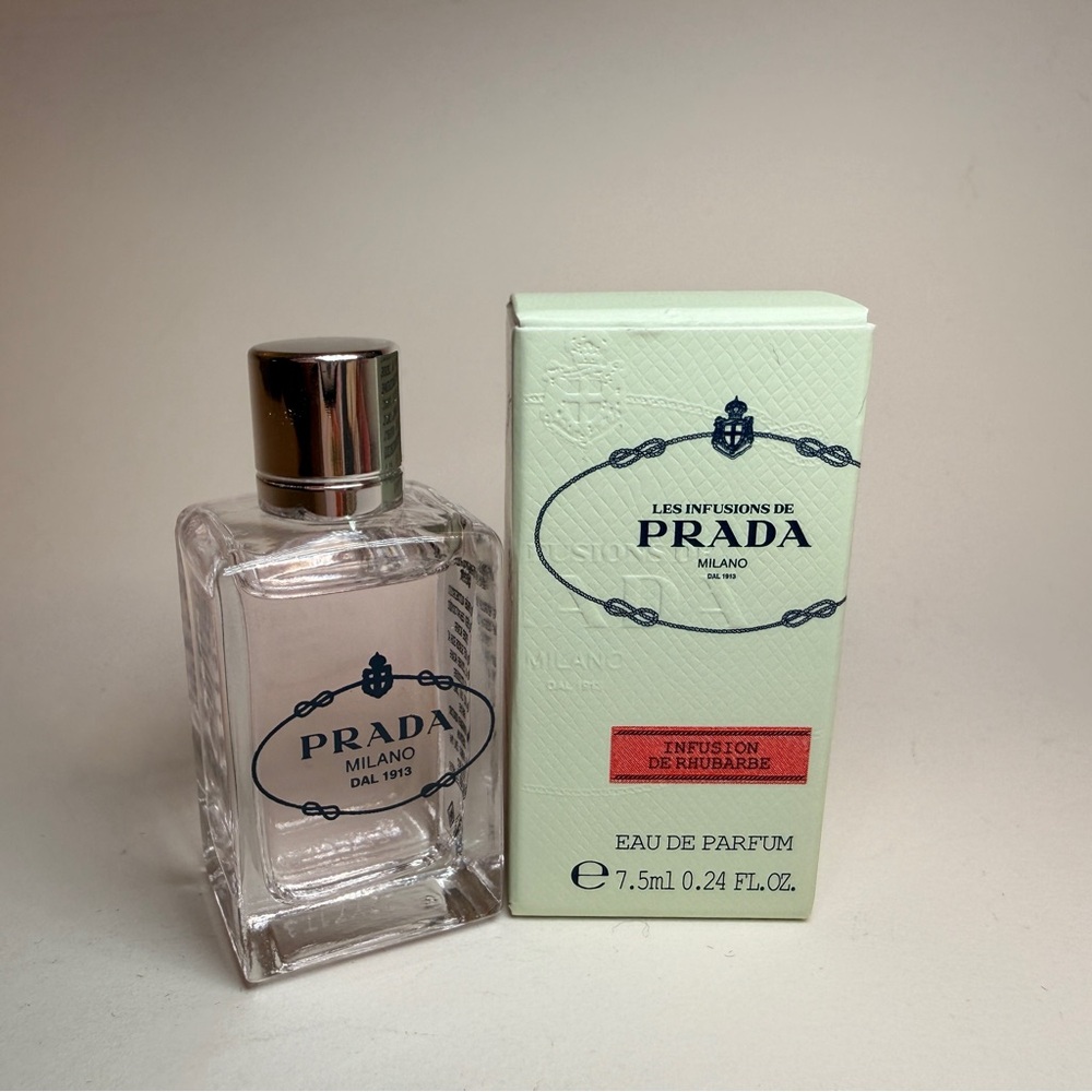 Prada Infusion de Rhubarbe Eau de Parfum. Dapper; travel size 8ML in box.